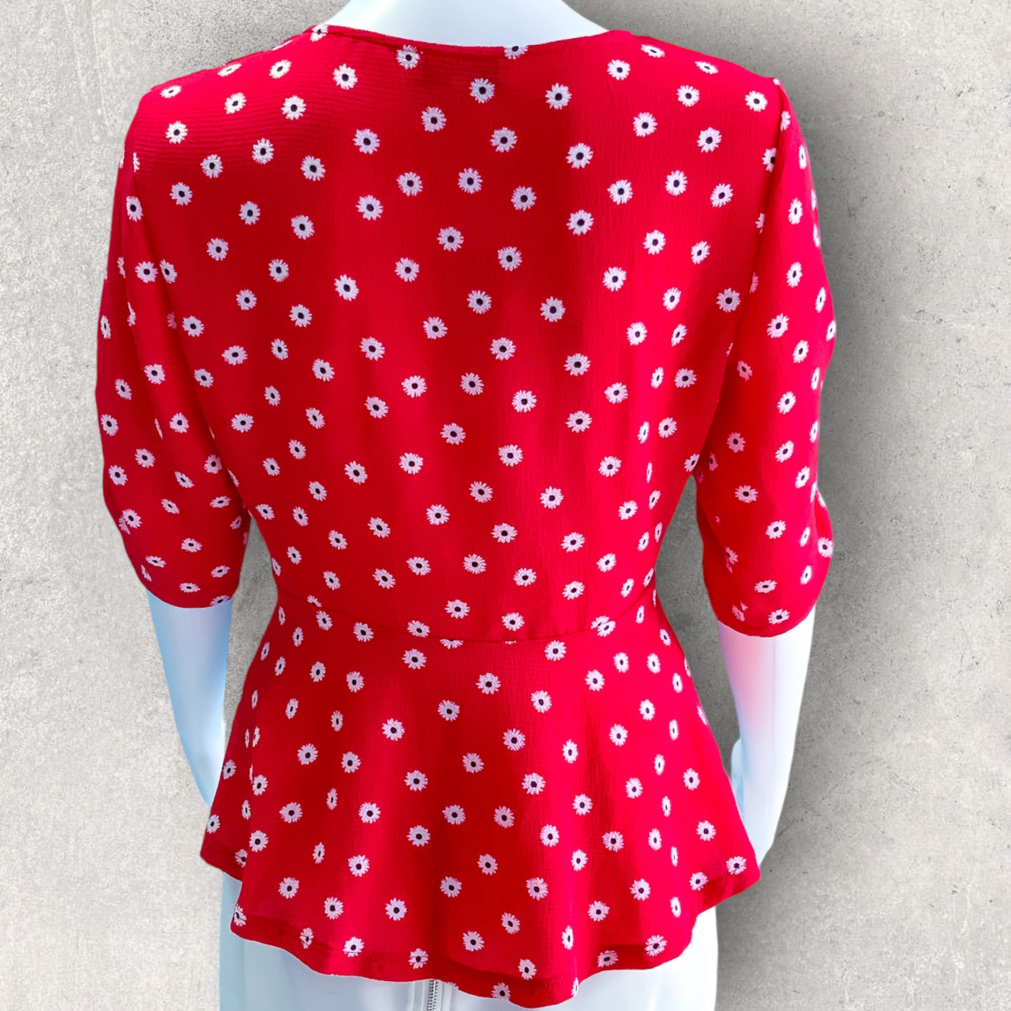 MISS SHOP Red Floral Daisy Print V Neck Top/Blouse - Size 8