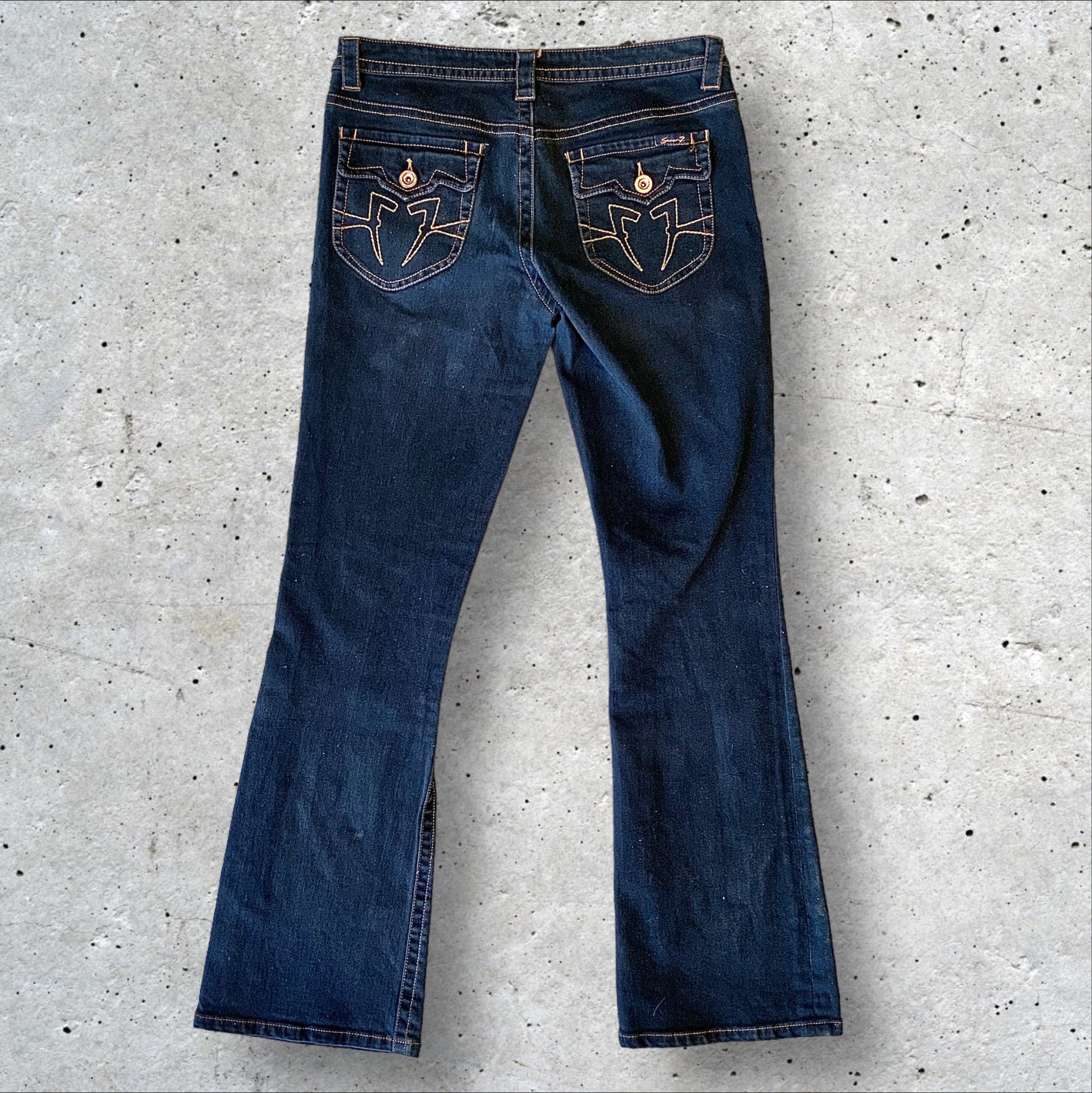 SEVEN7 Vintage Y2K Low Waisted Dark Indigo Wash Flared Jeans Size 32