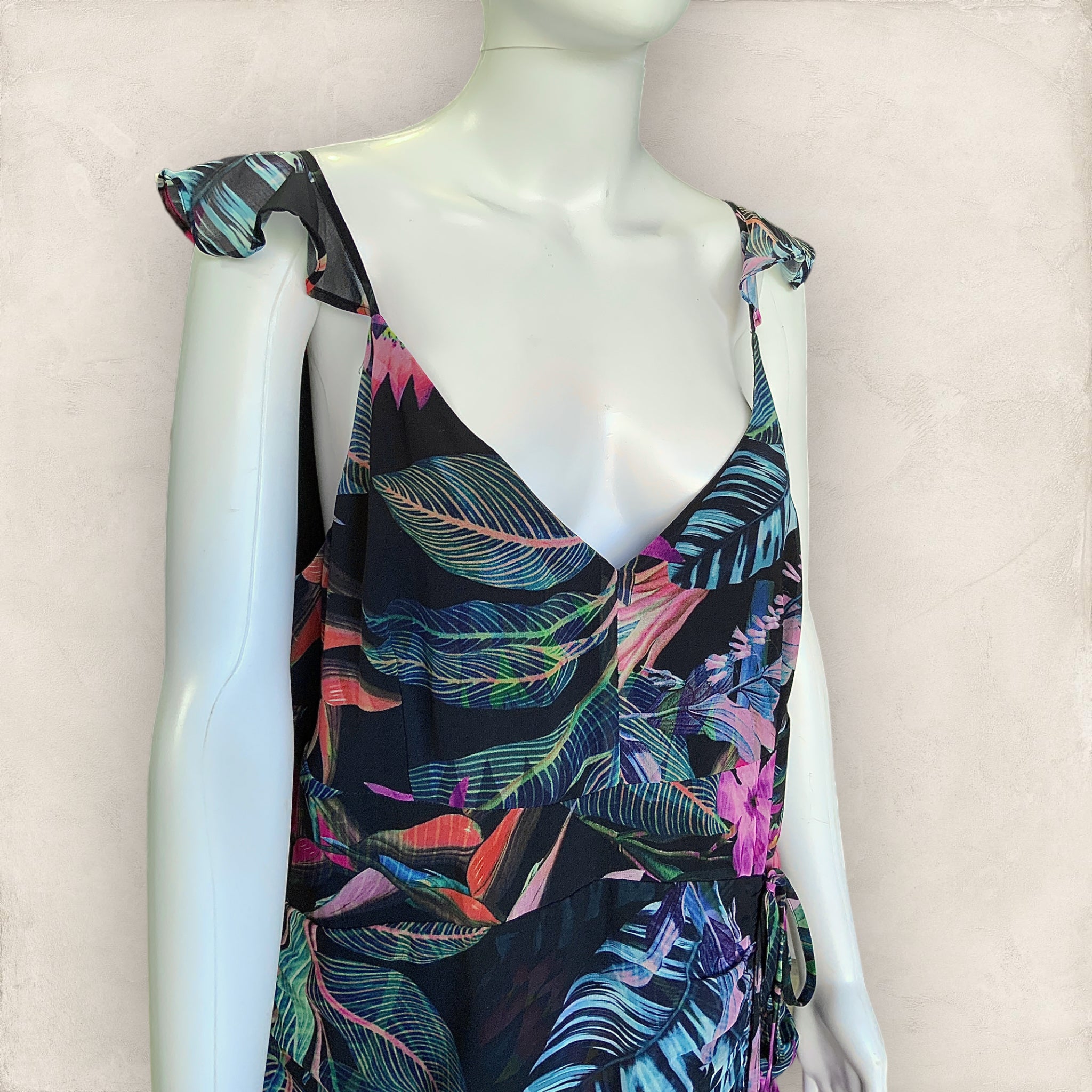 BNWT WAYNE COOPER Long Tropical Print Maxi Dress RRP$249 - Size 18