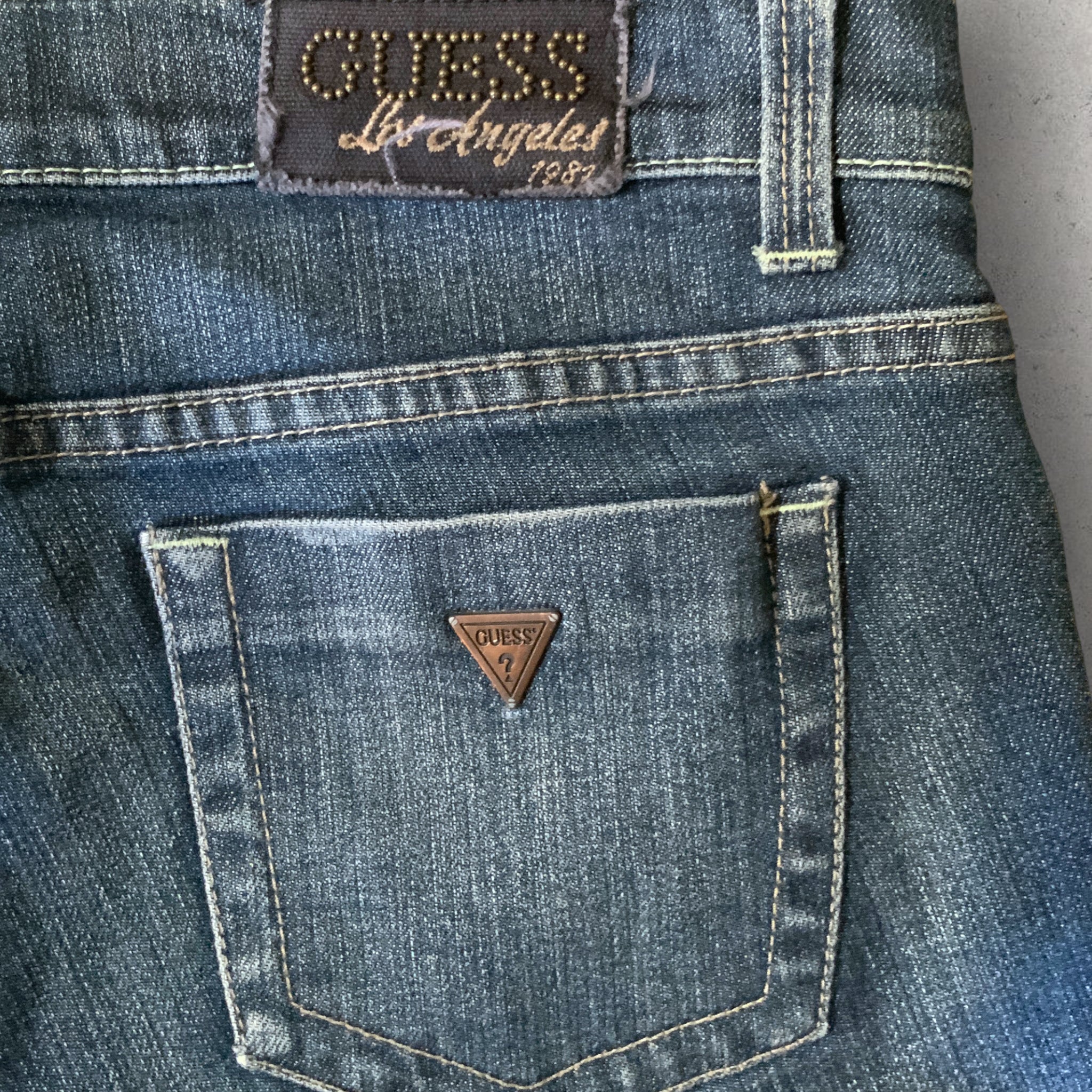 GUESS Low Rise STARLET SkinnyMid Washed Jeans - Size 27