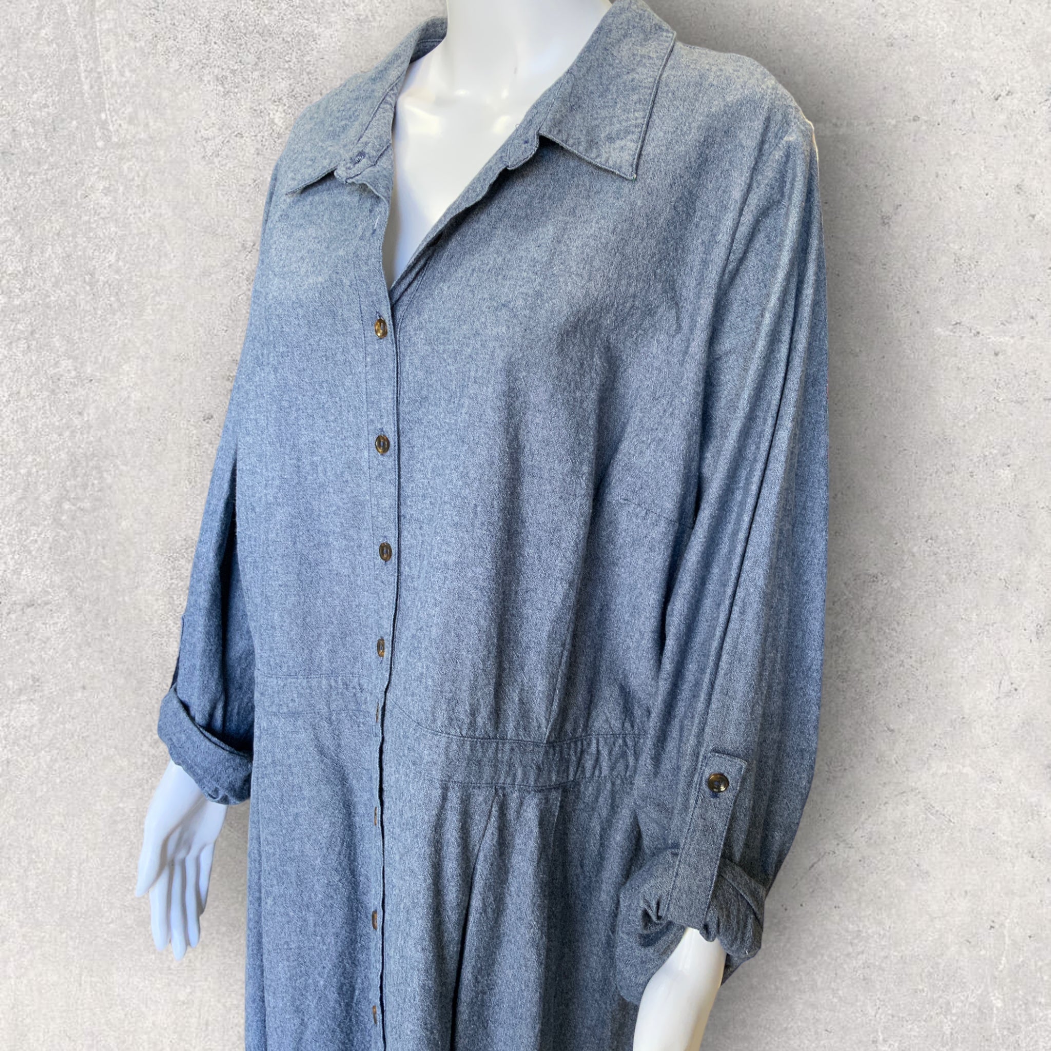 MODCLOTH Chambray Denim Roll Tab Sleeve Broadcast Coordinator Dress - Size 20