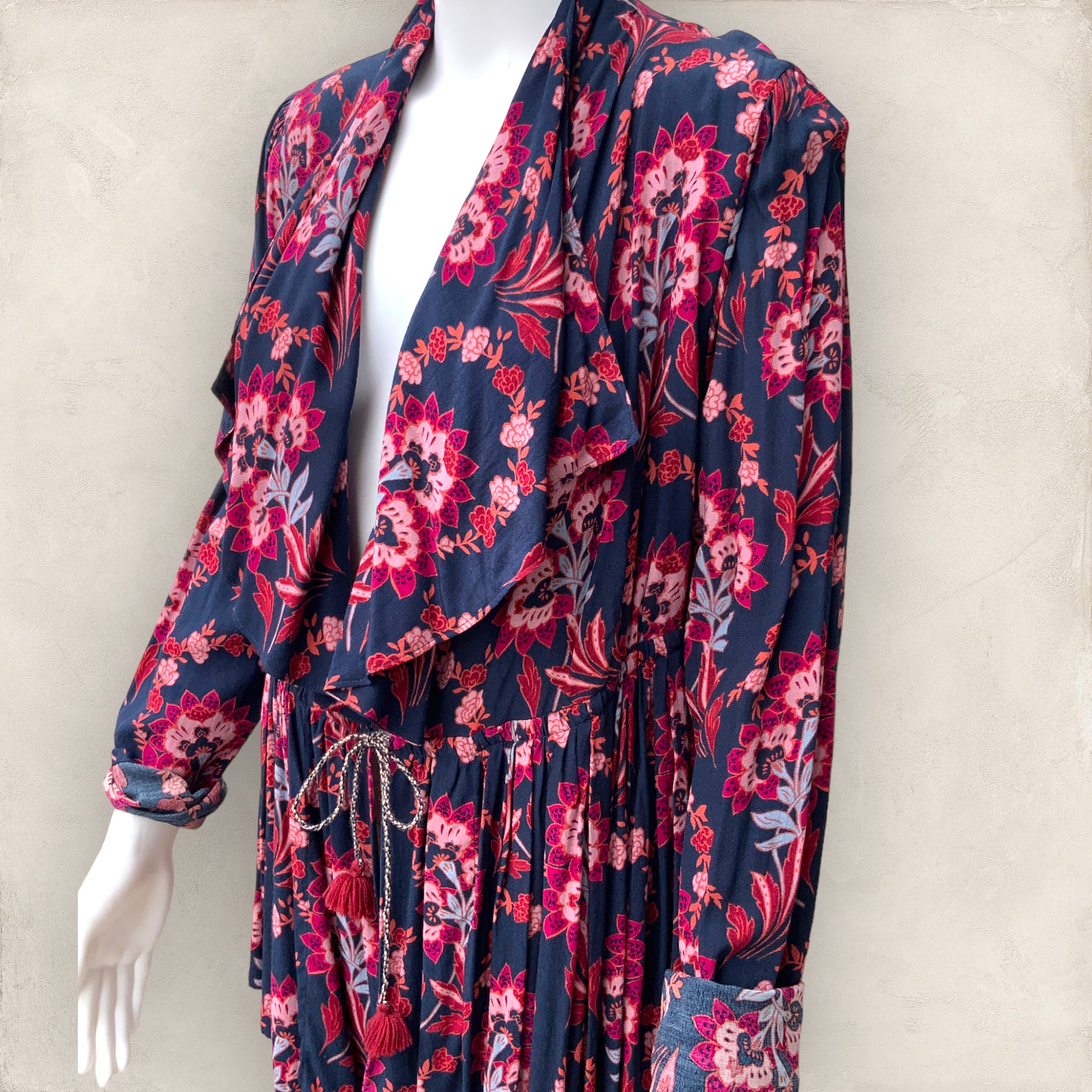 TIGERLILY “Paradis” Floral Open Front Swing Jacket - Size