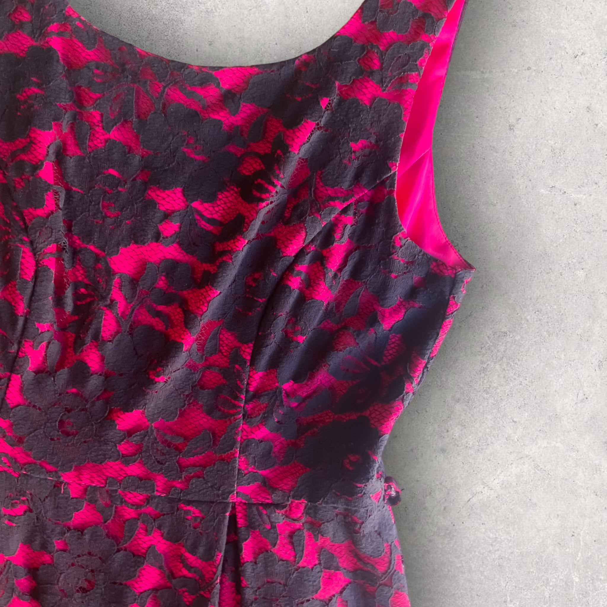 REVIEW Black/ Pink Lace Fit & Flare Cocktail Dress - Size 14