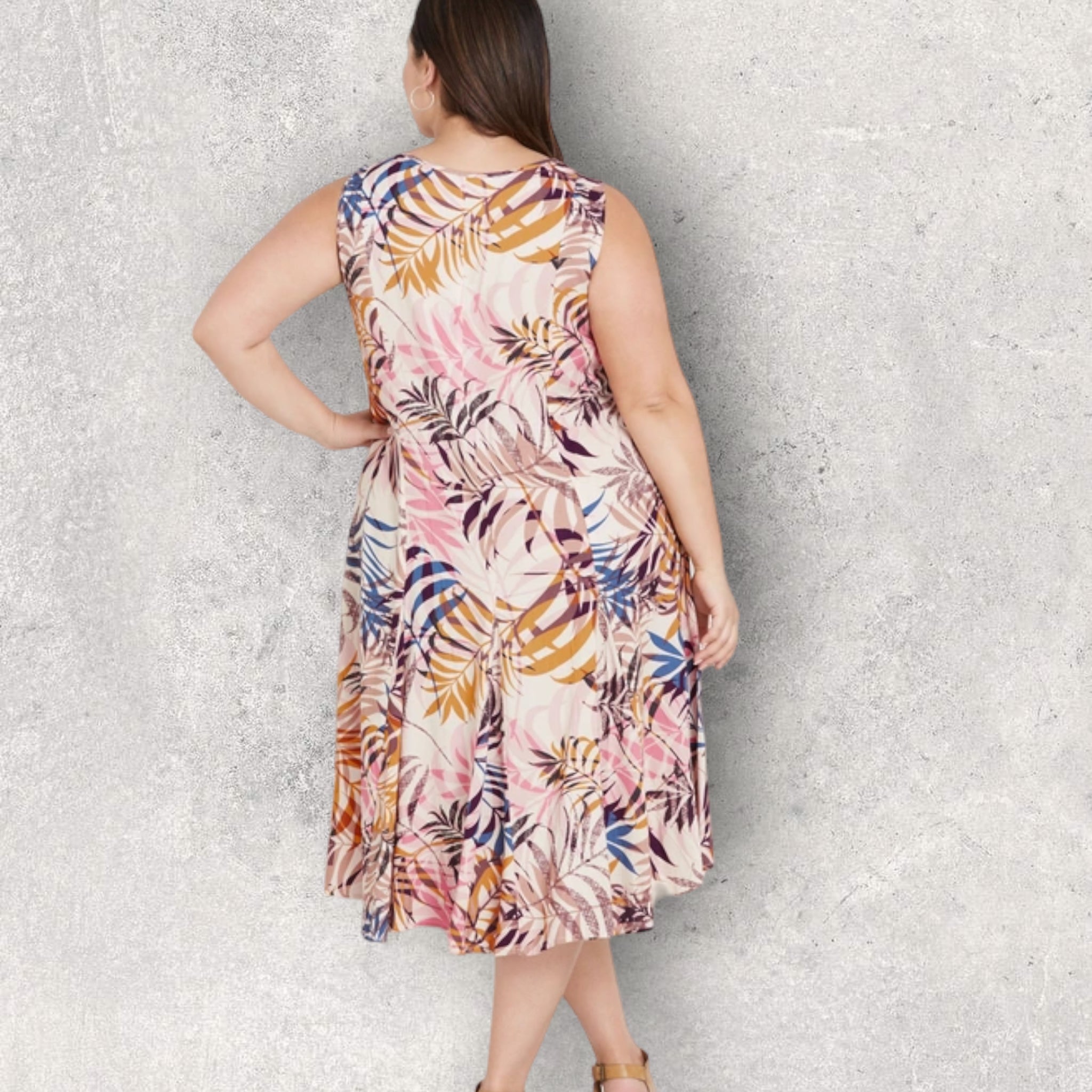 BEME Tropical Print Sleeveless Pintuck Midi Dress - Size 20