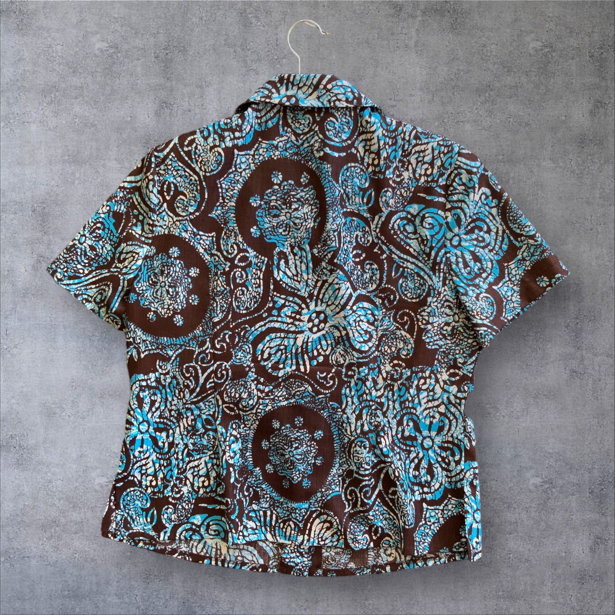 Vintage DRESS CO Batik Print Short Sleeved Button Up Shirt - Size 12/14