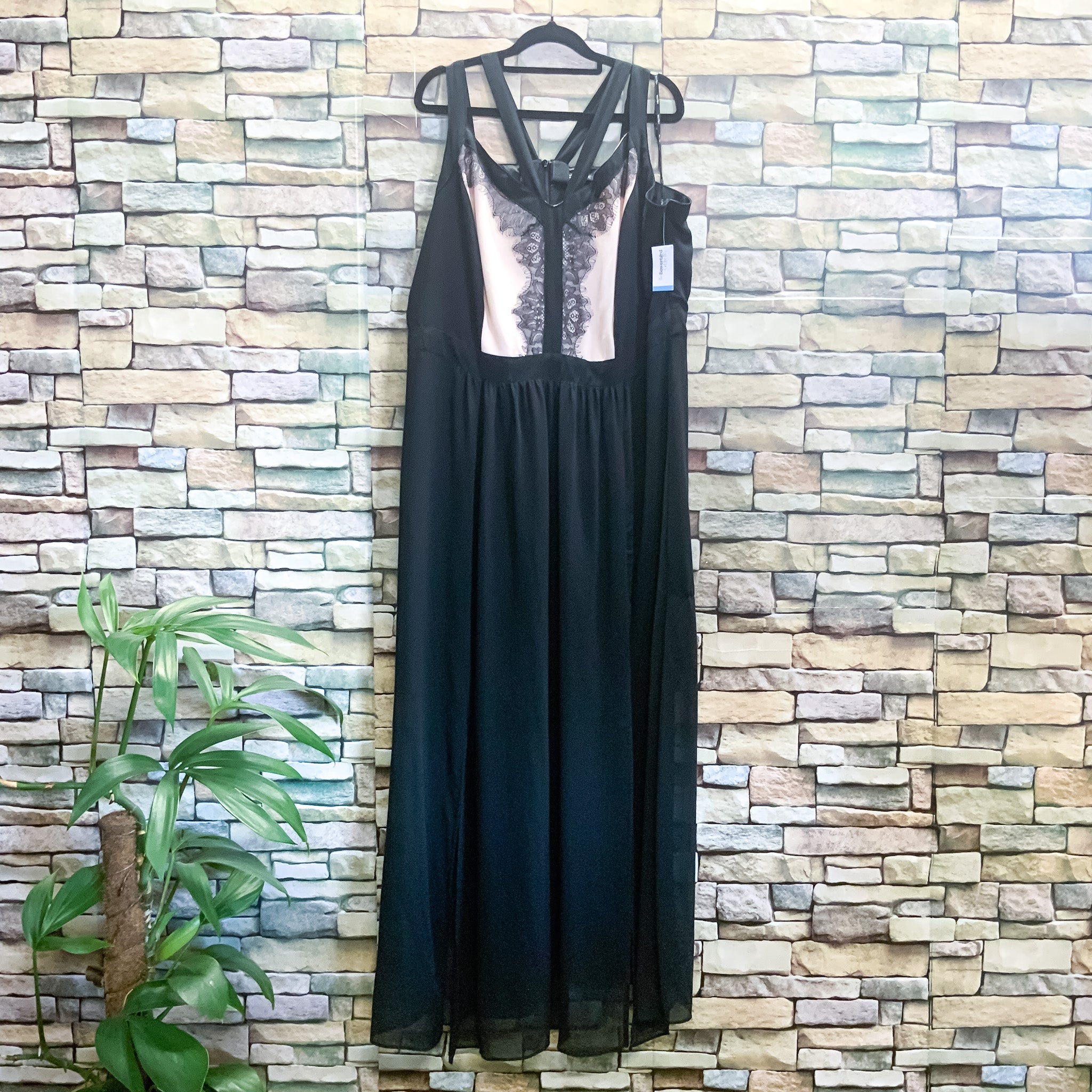 CITY CHIC Contrast Trim Lace Black Maxi Dress - Size AU16/18