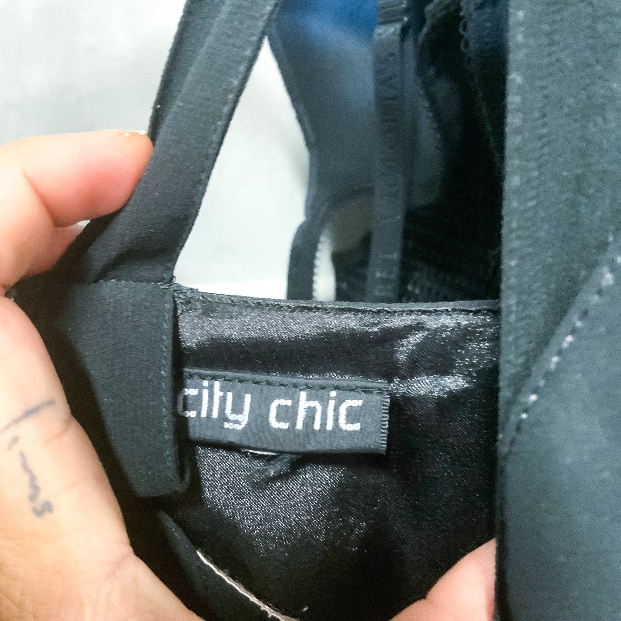 CITY CHIC Contrast Trim Lace Black Maxi Dress - Size AU16/18