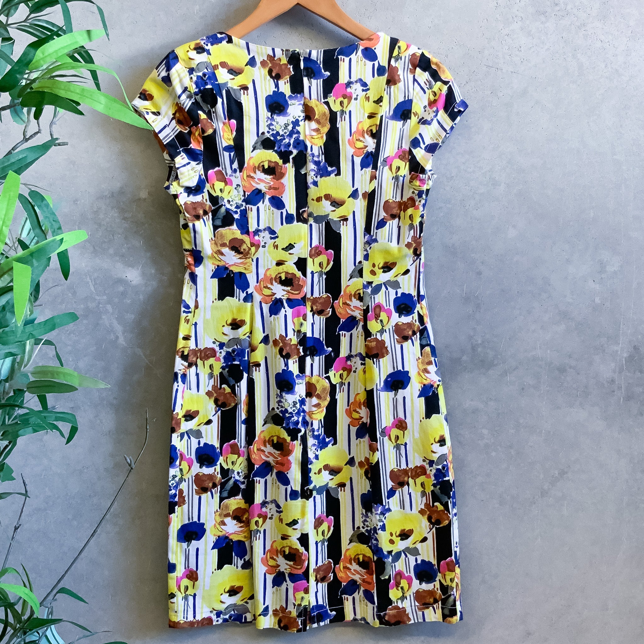 HOLLY & BEAU Yellow Multicolour Cap Sleeve Floral Print Mini Dress - Size 8