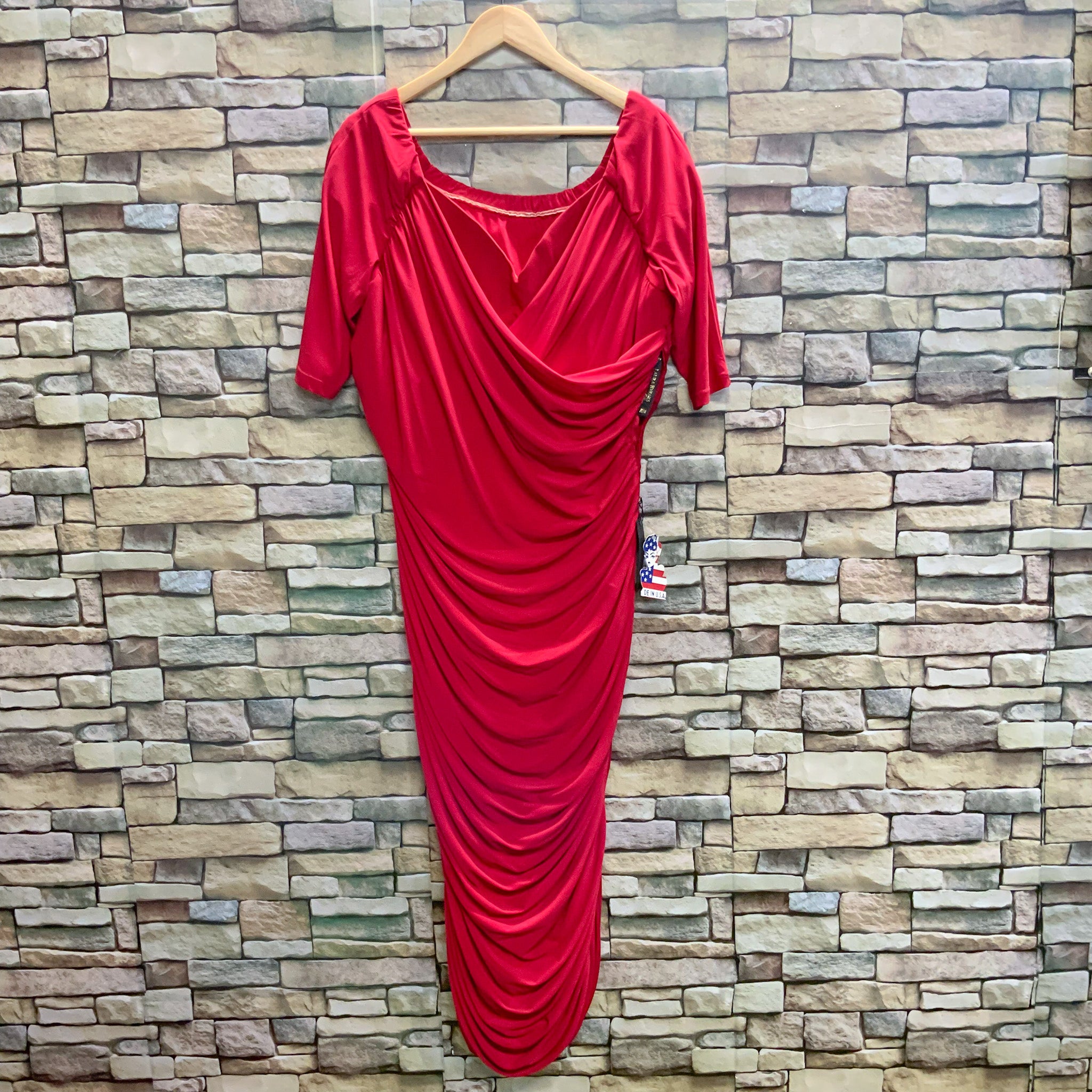 NWT LAURA BYRNES California Monica Wiggle Dress in Red - 4XL (au22)
