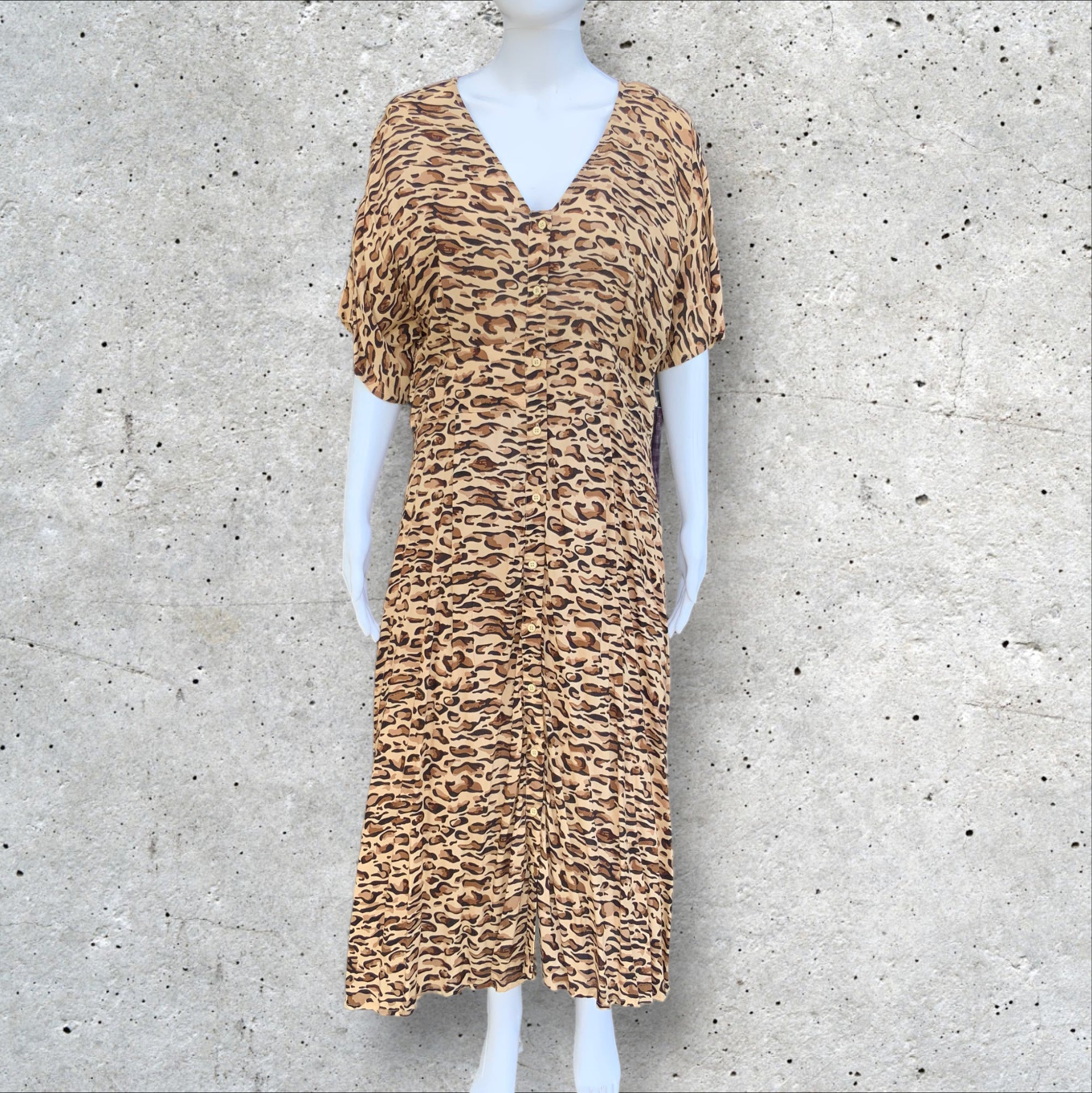 BNWT CAPTURE Animal Print Button Through Midi Dress - Size 14