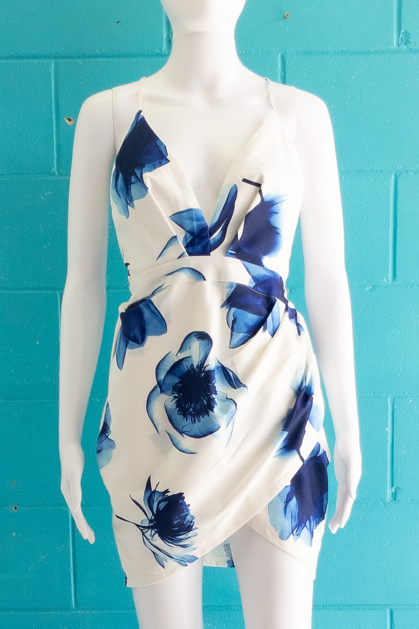 BNWT HEART ON FIRE White Blue Floral Summer Party Dress - Size 10