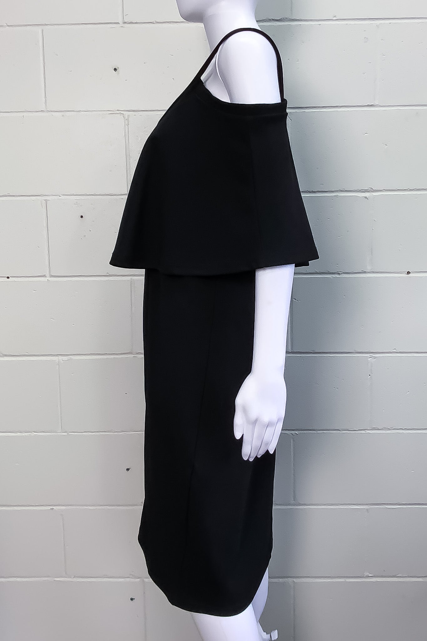 ROSEBURG Black Scuba Cold Shoulder V-Neckline Shift Dress - Size 16