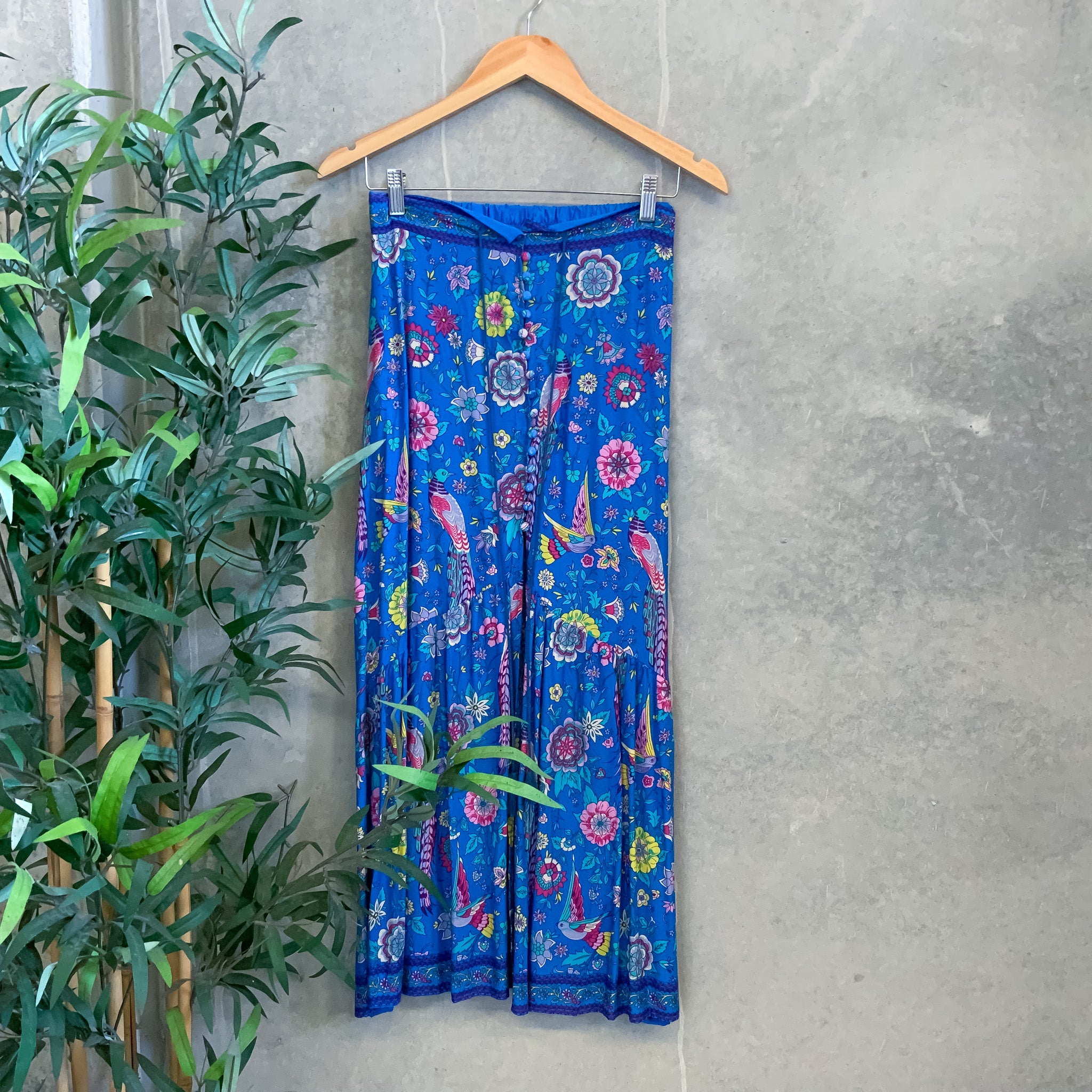 NEW - Blue Floral Pattern Tassel Tie Button Front Tiered Maxi Skirt - Size 8