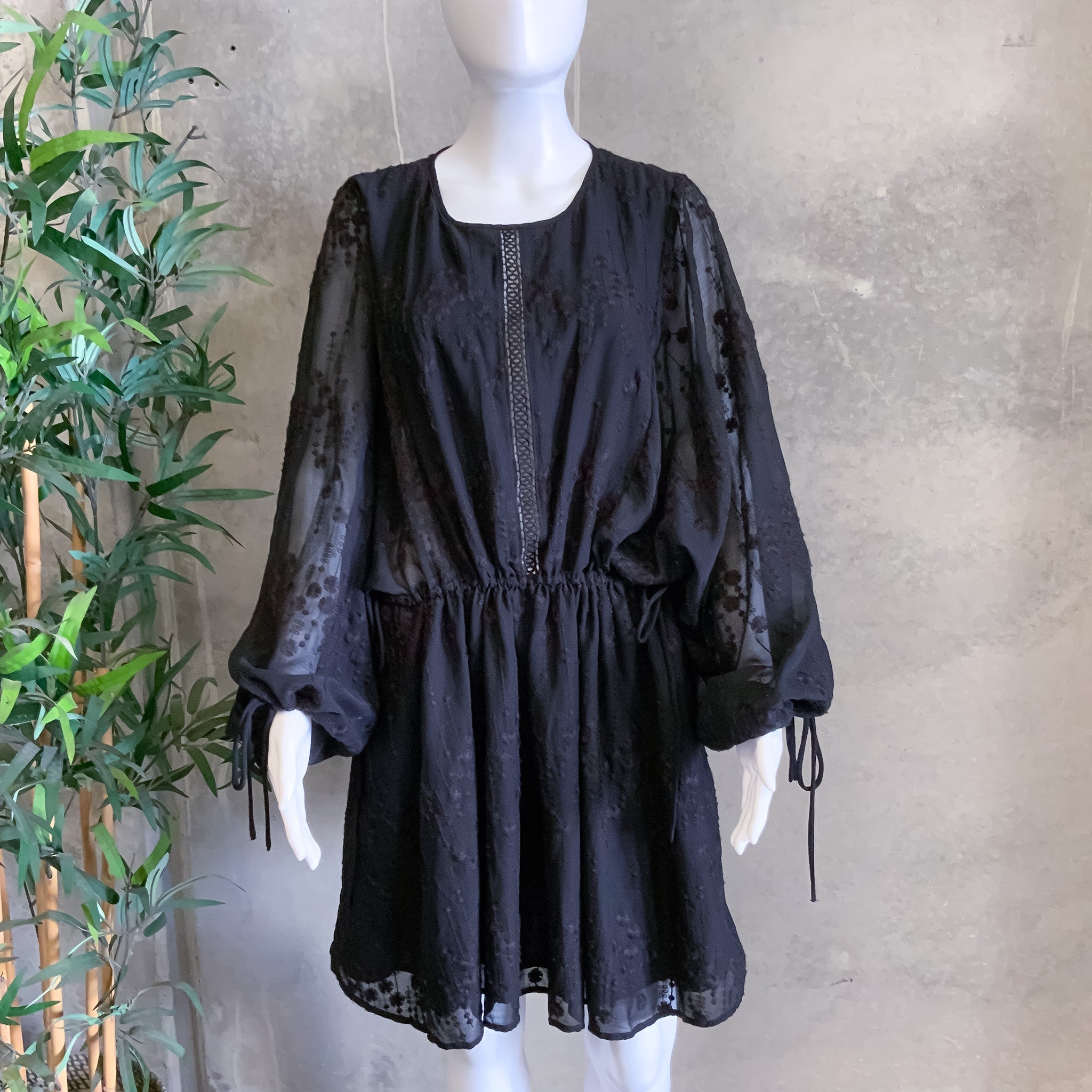 H&M Ladies Black Lacey Balloon Sleeved Tunic Dress - Size L
