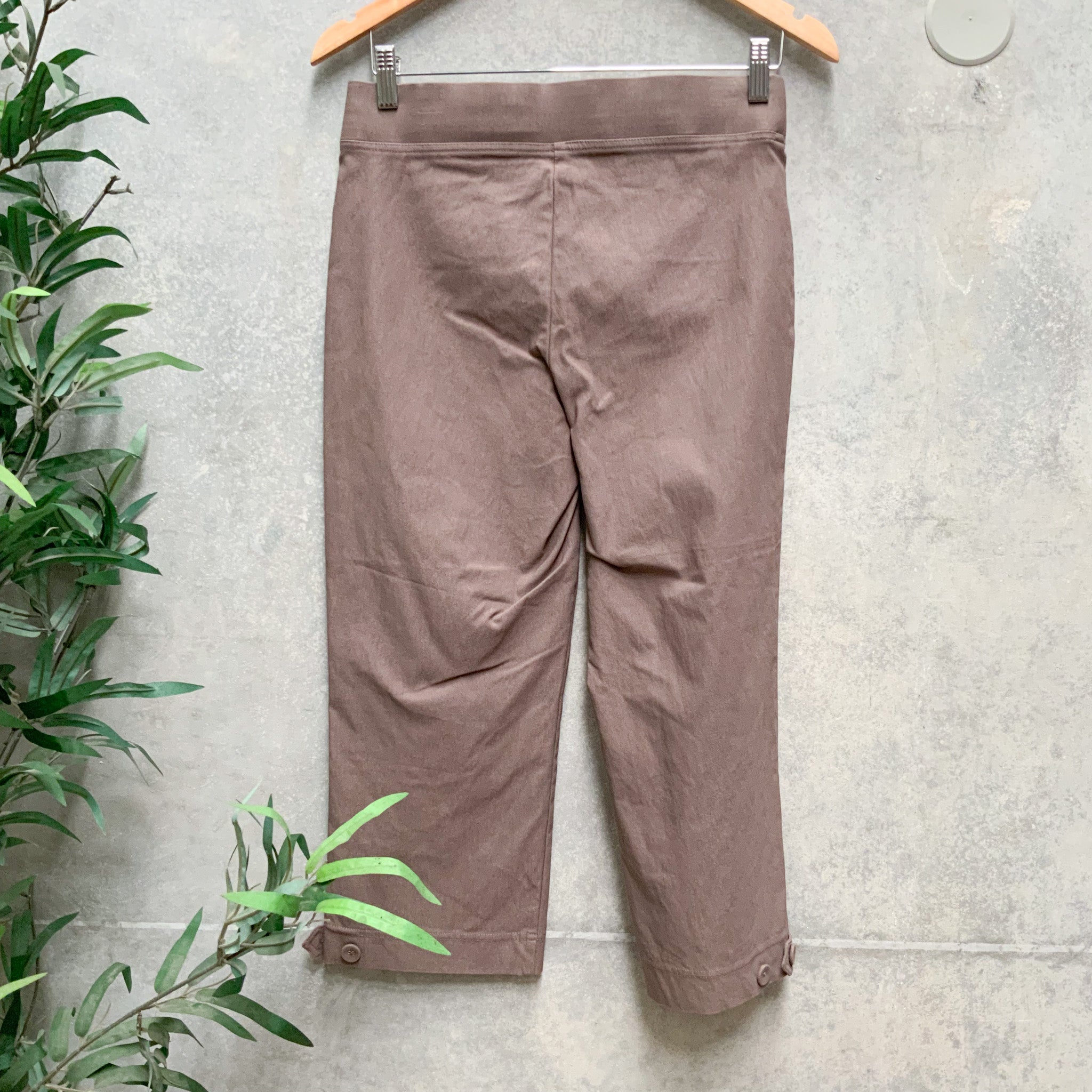 REGATTA Ladies Brown Elastic Waist 3/4 Capri Pants - Size 10 – The