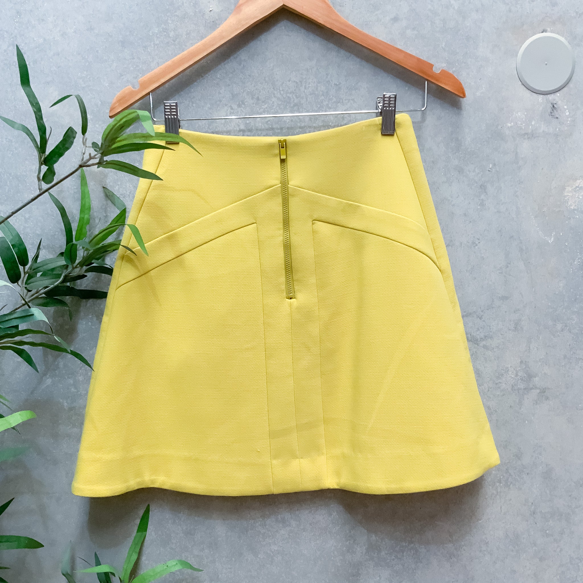 CUE Vintage y2k Ladies Yellow A-Line Mini Skirt - Size 6