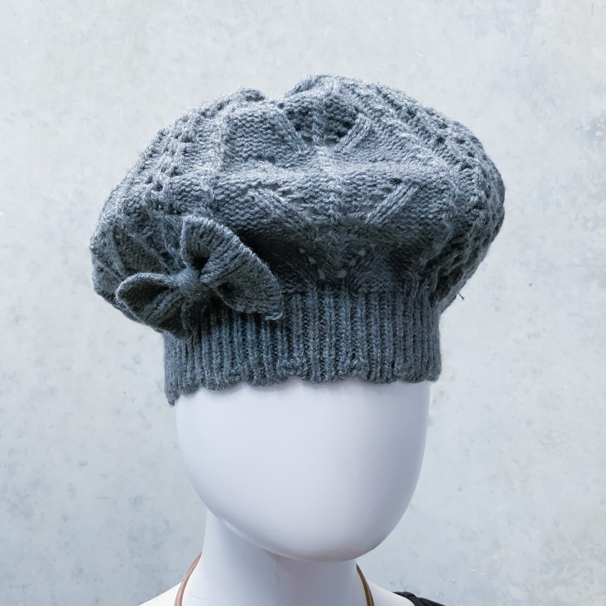 Ladies Grey Knitted Beret Style Beanie with Bow - One Size