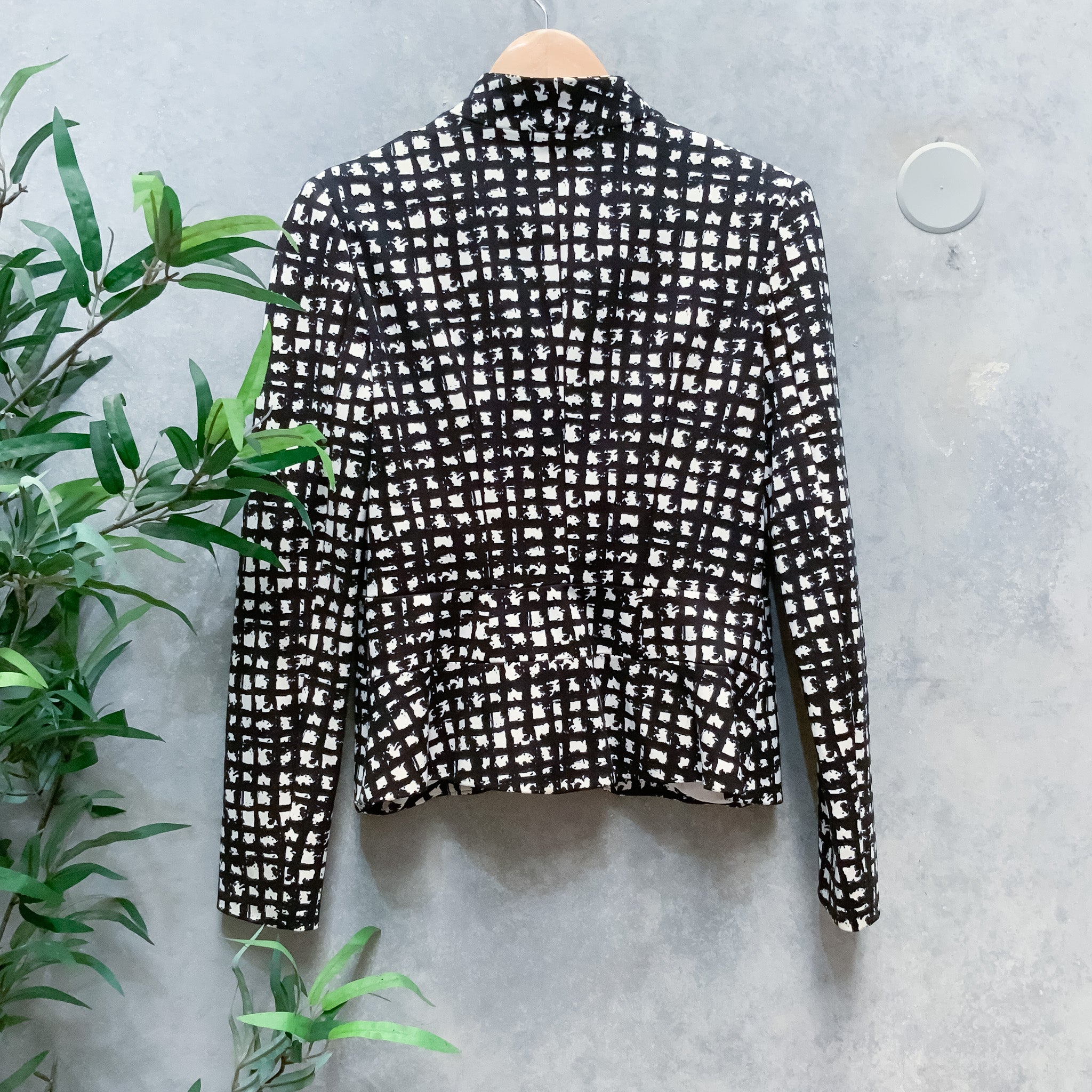 TOKITO Ladies Monochrome Checkered Print Long Sleeved Jacket - Size 10