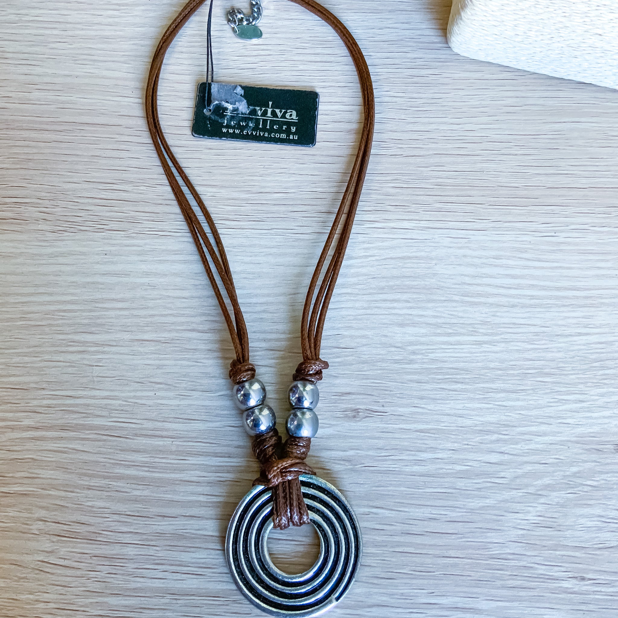 BNWT EVIVVA Ethnic Style Circle Pendant Leather Necklace