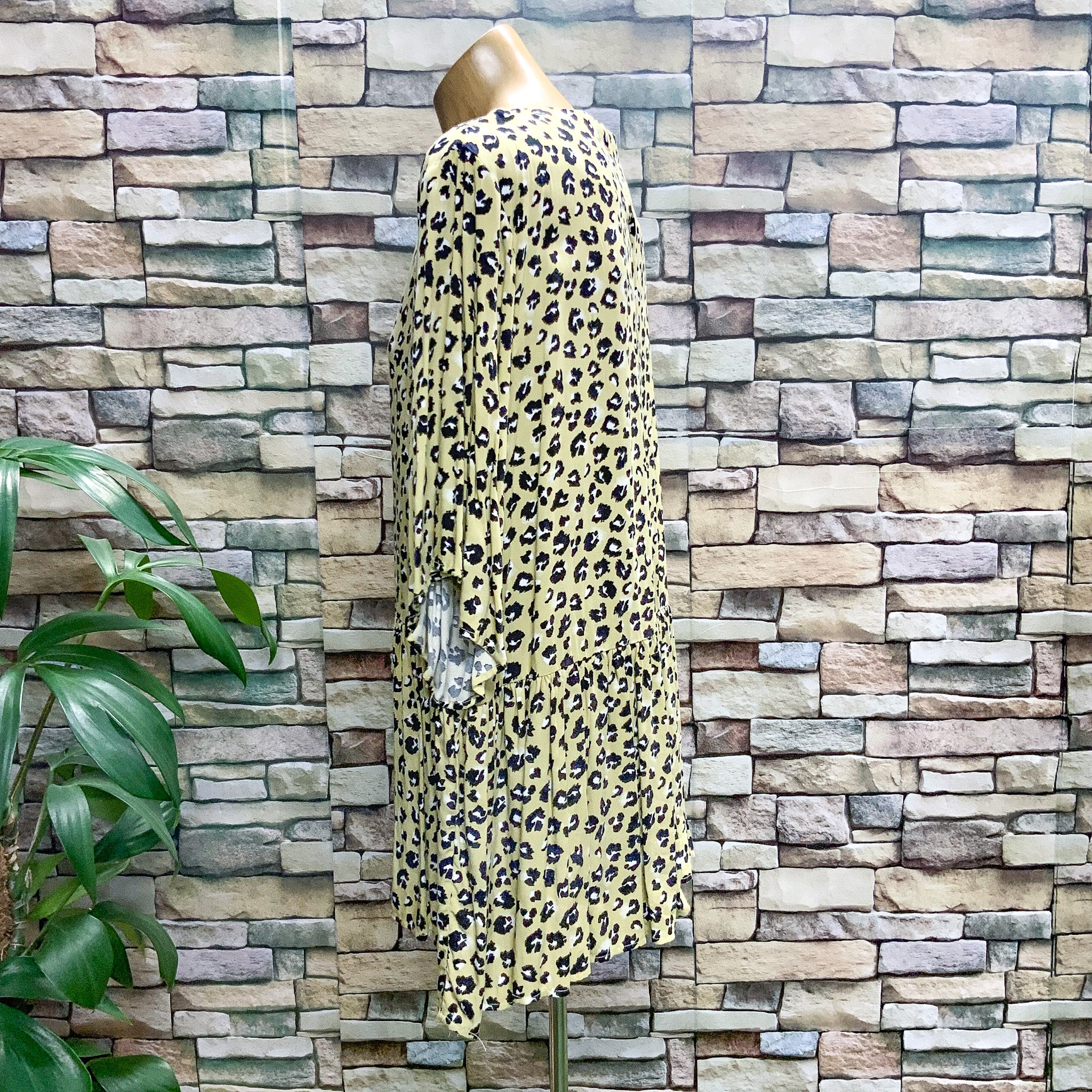 PQ THE LABEL Yellow Leopard Print Short Sleeved Top - Size XL