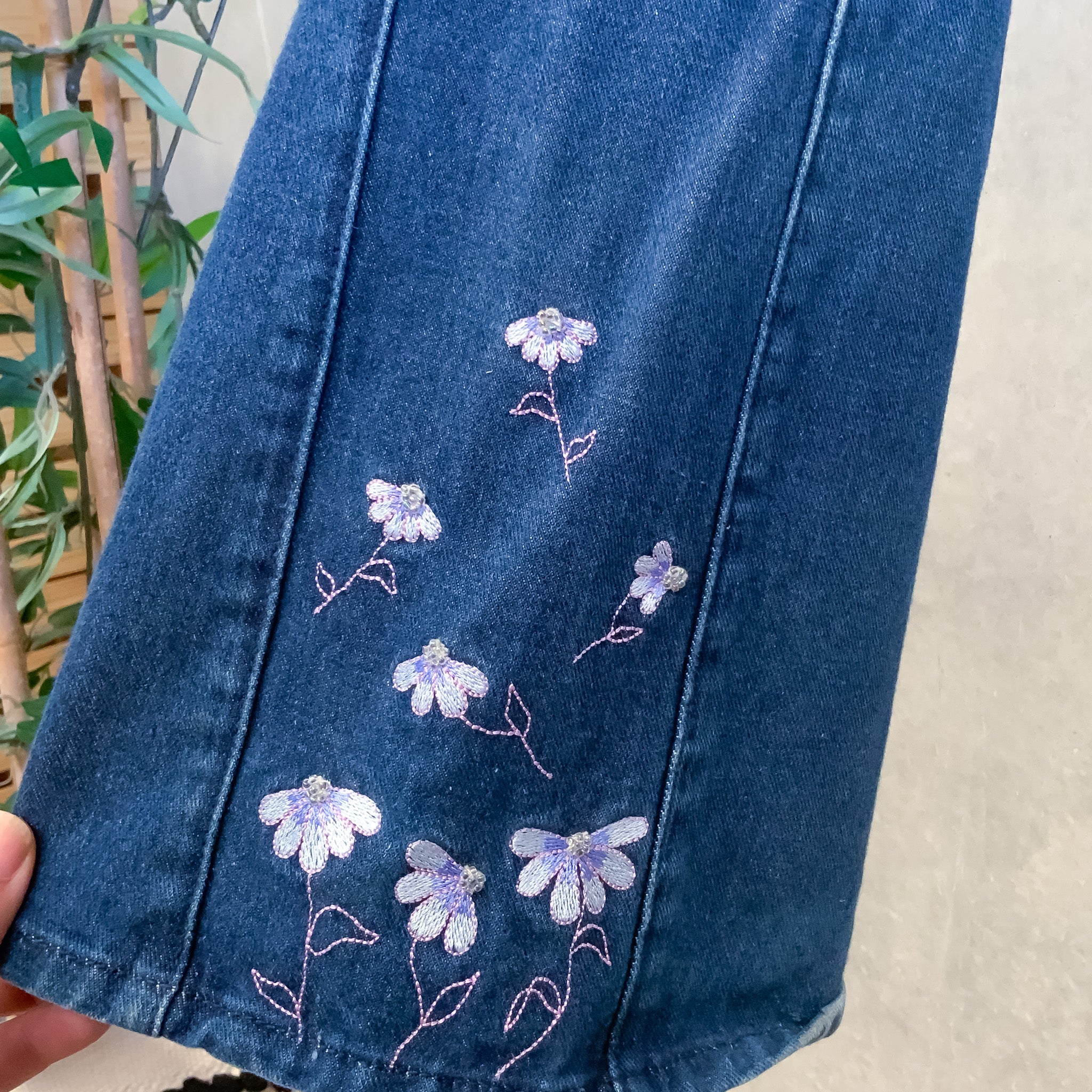 RARE RIDERS Floral Embroidered Flared Leg Jeans - Size 10