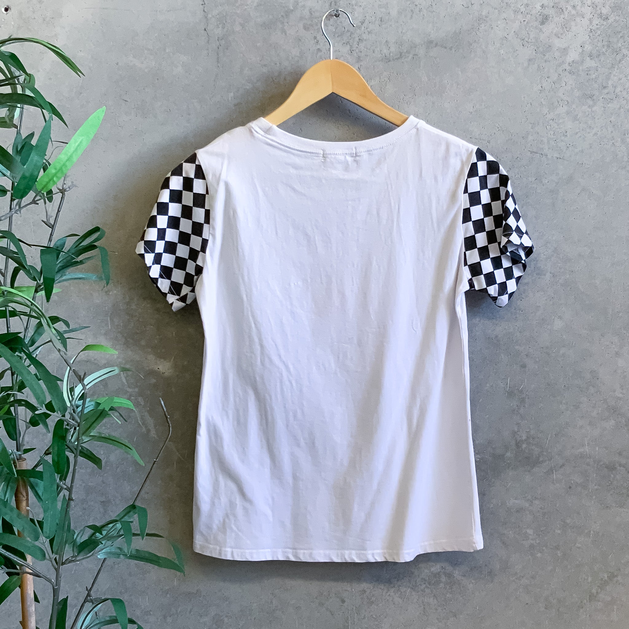 XUBAWAWA White Chic Little Girl Print Checkered Sleeves T Shirt - Size S