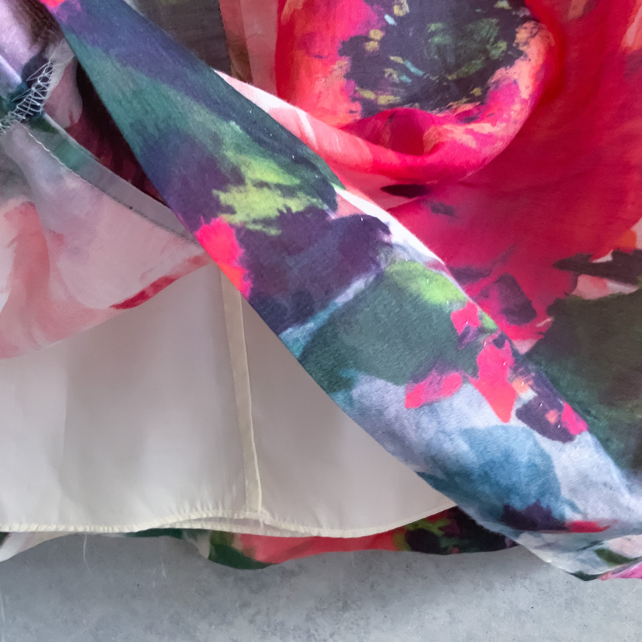 SPORTSCRAFT Floral Silk Overlay Pretty Aline Mid Length Skirt - Size 6
