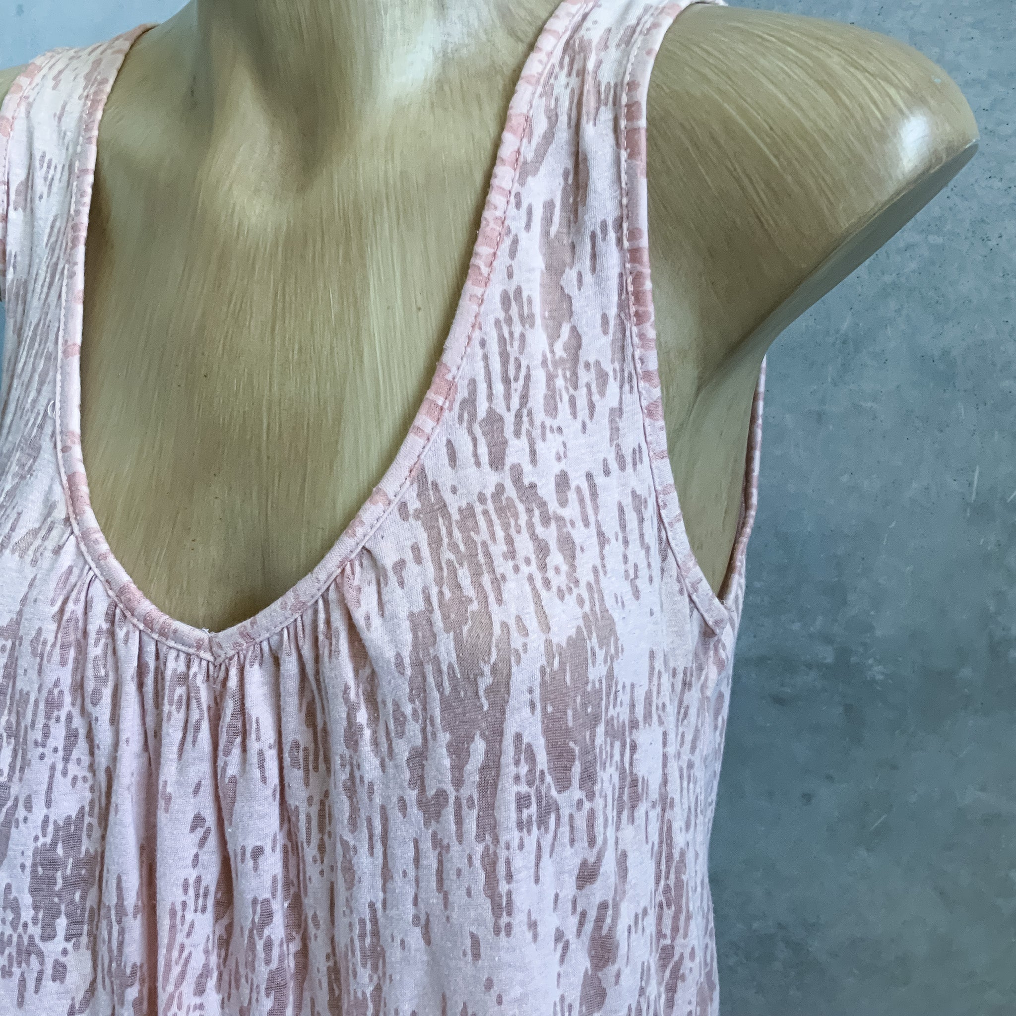 MINKPINK Pink Burnt Out Sheer Tank Top - Size M