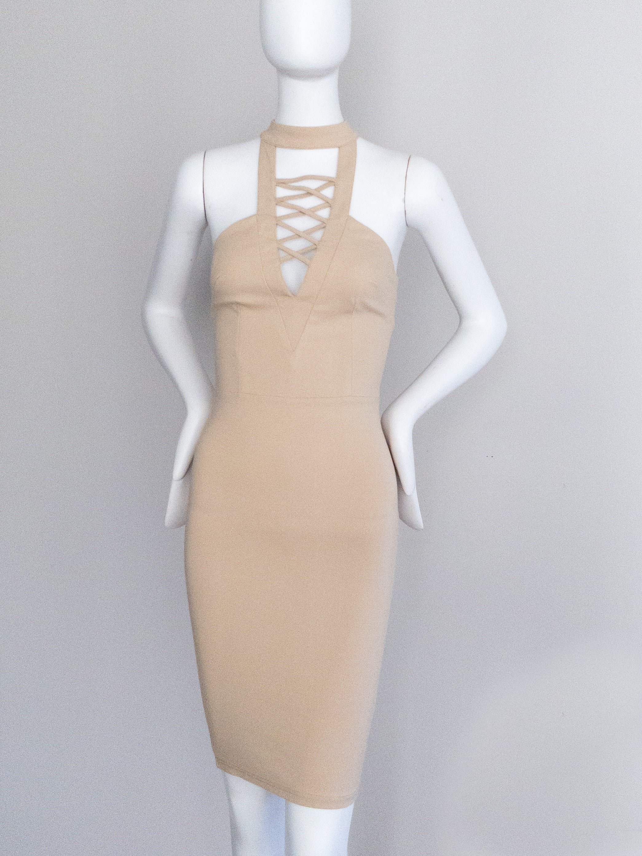BNWT LEVORA Sexy Bodycon Halterneck Dress - Size 6